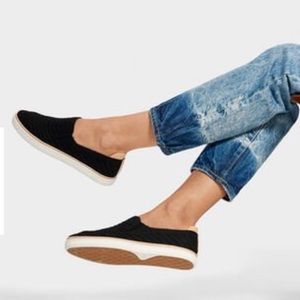 UGG Sammy Sneaker Slip On Shoes Black Size 9